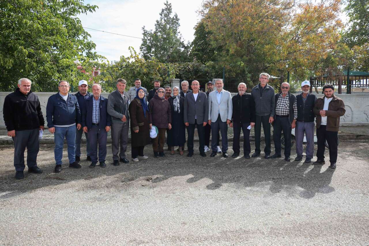 Başkan Kavuş, Meram’ın 2027 yol haritasını vatandaşlarla belirliyor 10